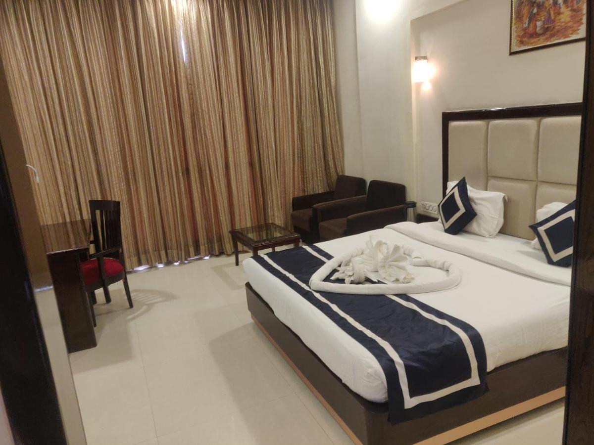 จันทรา อิมพีเรียล Hotel จ๊อดปูร์ ภายนอก รูปภาพ