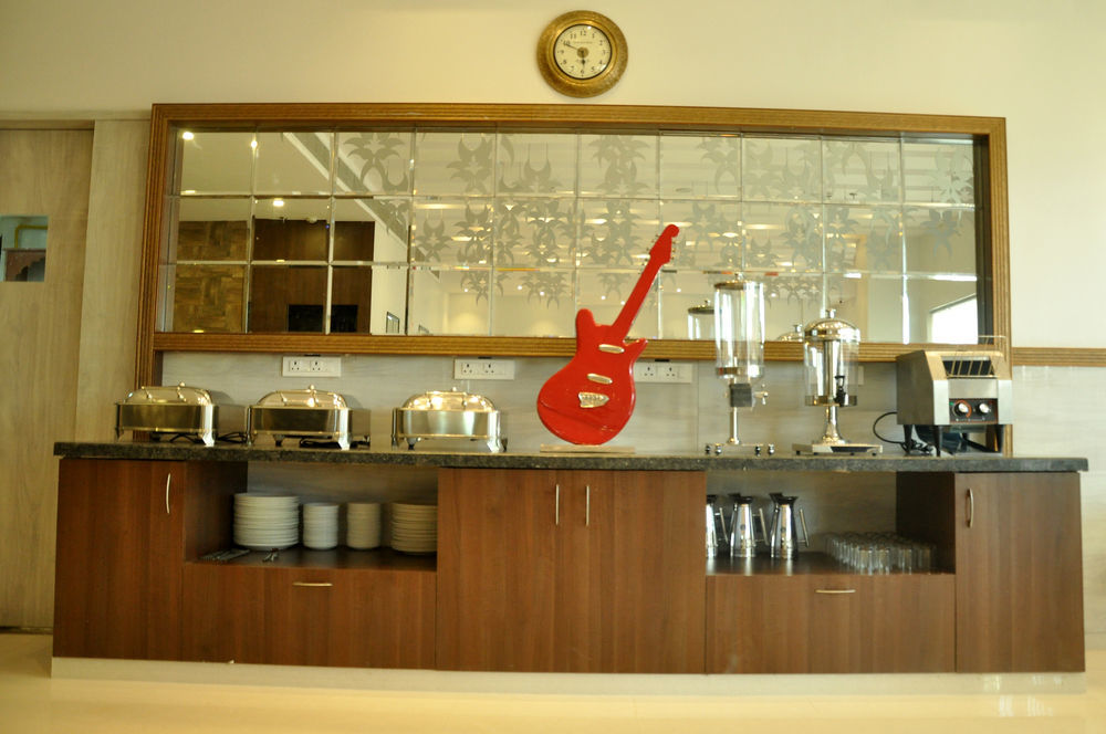 จันทรา อิมพีเรียล Hotel จ๊อดปูร์ ภายนอก รูปภาพ