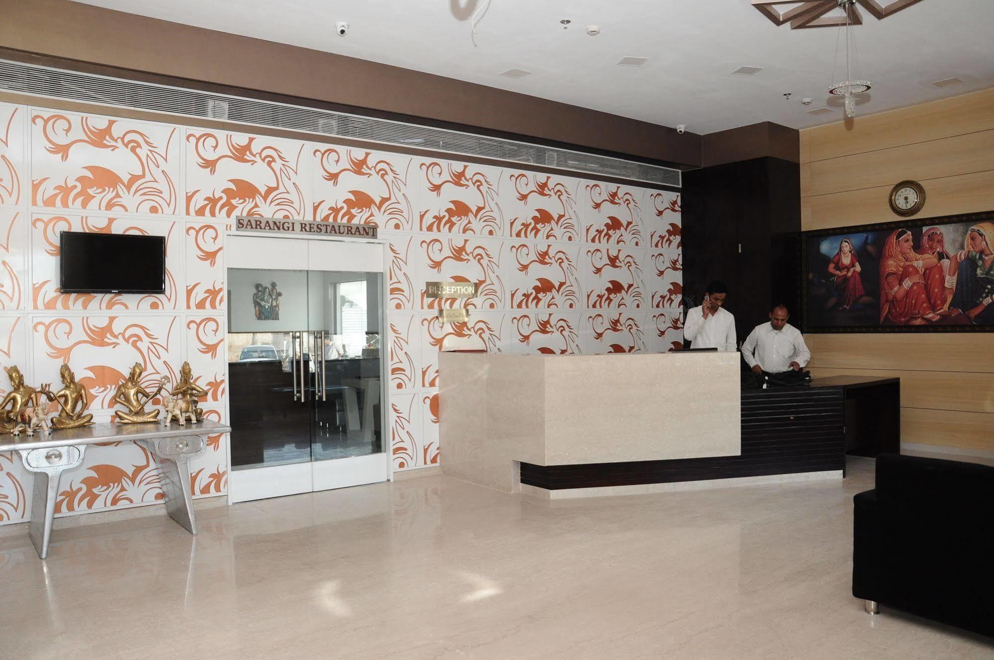 จันทรา อิมพีเรียล Hotel จ๊อดปูร์ ภายนอก รูปภาพ