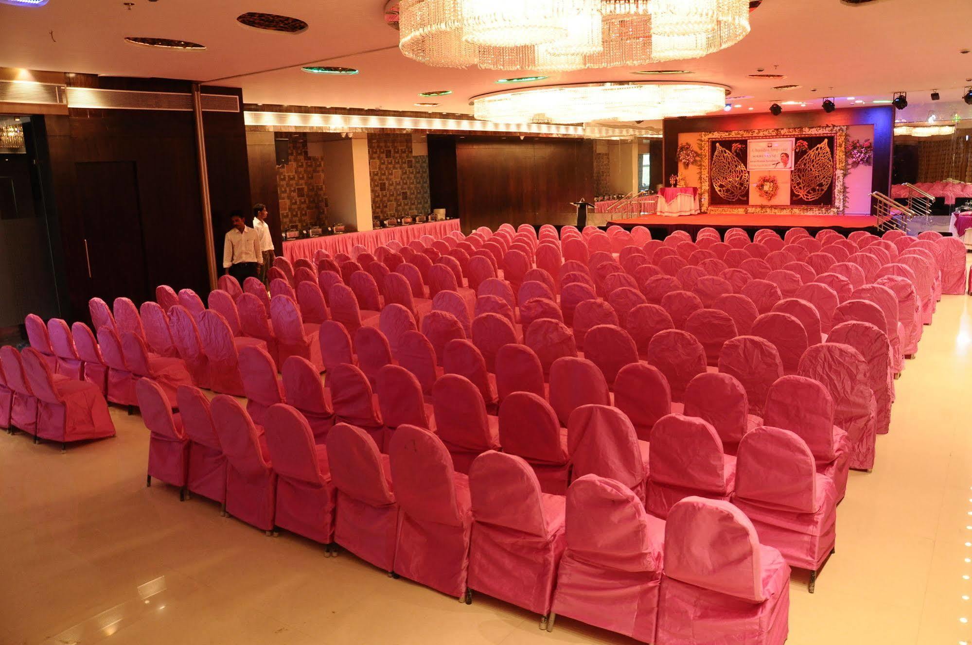 จันทรา อิมพีเรียล Hotel จ๊อดปูร์ ภายนอก รูปภาพ
