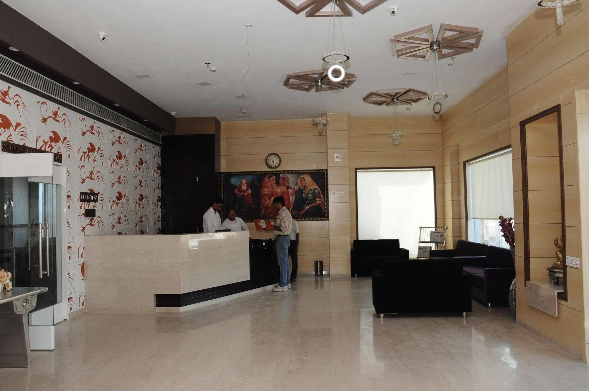 จันทรา อิมพีเรียล Hotel จ๊อดปูร์ ภายนอก รูปภาพ