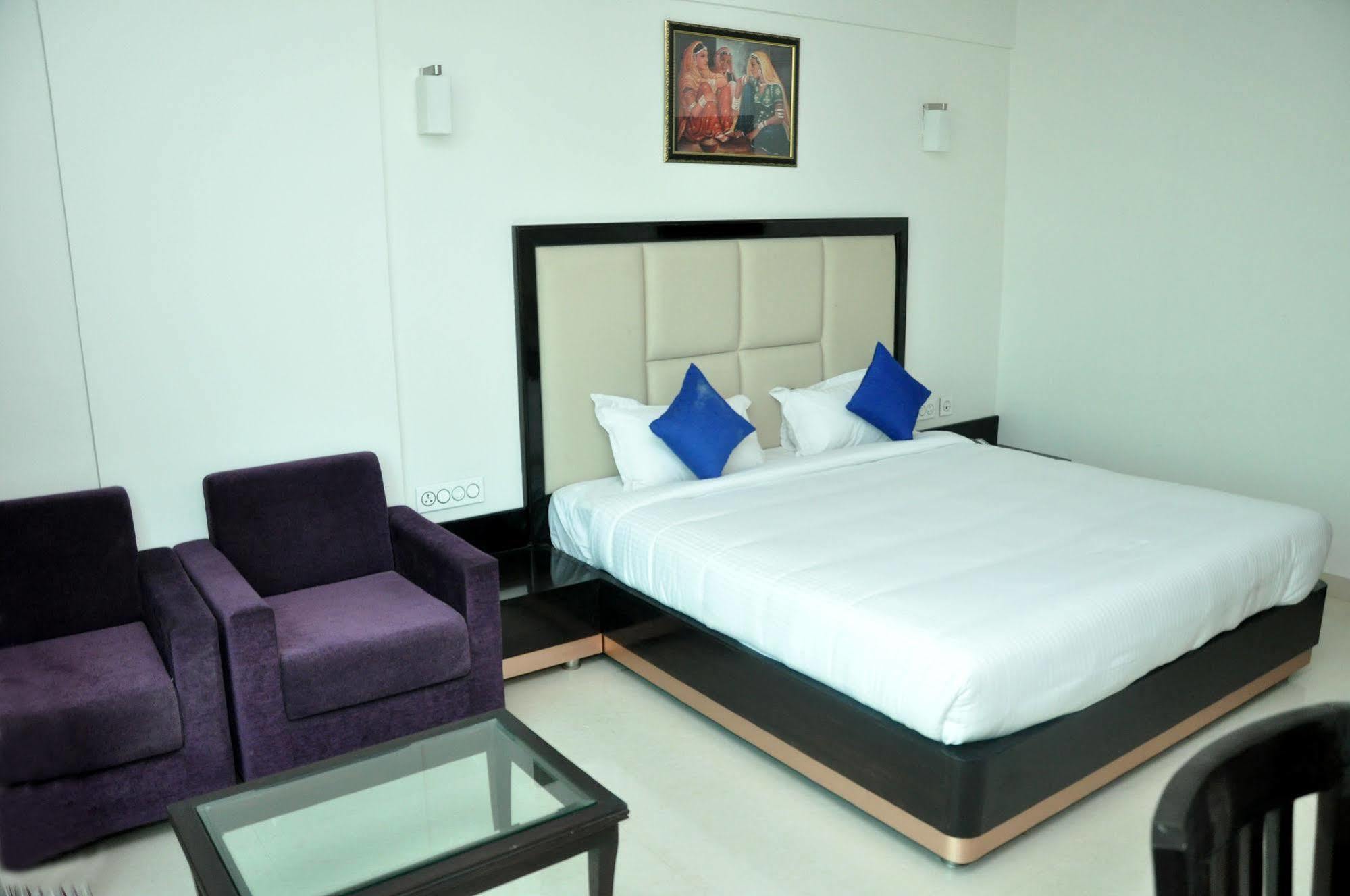 จันทรา อิมพีเรียล Hotel จ๊อดปูร์ ภายนอก รูปภาพ