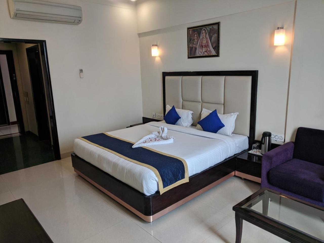 จันทรา อิมพีเรียล Hotel จ๊อดปูร์ ภายนอก รูปภาพ